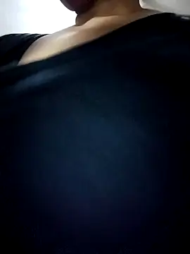 Snapshot of Rakhi_sawant143 chatting on 09/14/25, 05:01 Rakhi sawant143 online show from 09/14/25, 05:01