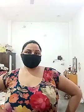 Rakhi sawant143 online show from 11/01/25, 02:57