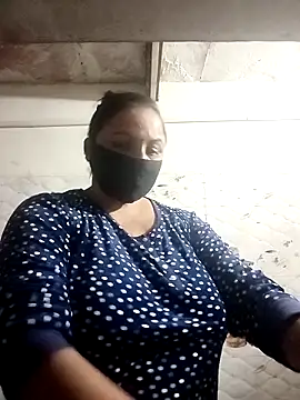 Rakhi sawant143 online show from 11/12/25, 12:38