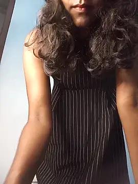 venuki ihalagamage online show from 04/19/26, 05:23