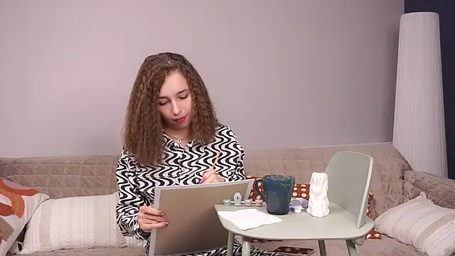 Snapshot of MammieValentini chatting on 09/10/25, 07:19 MammieValentini online show from 09/10/25, 07:19