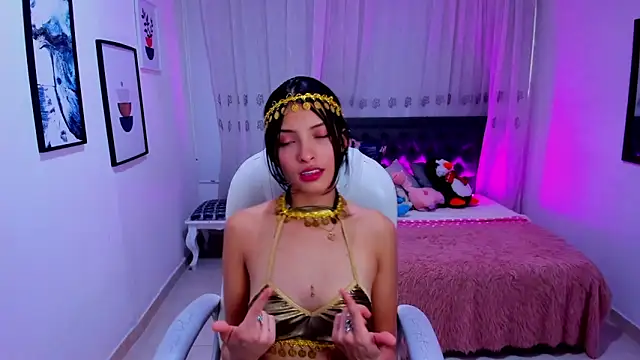 Snapshot of Mia_Clay1 chatting on 12/22/25, 09:01 Mia Clay1 online show from 12/22/25, 09:01