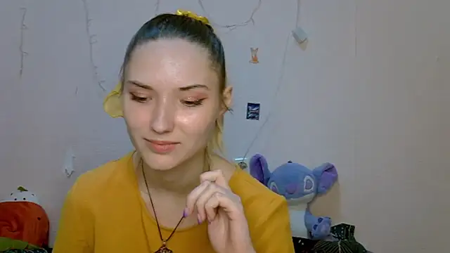  kikiclark   online show from 09/10/25, 07:25