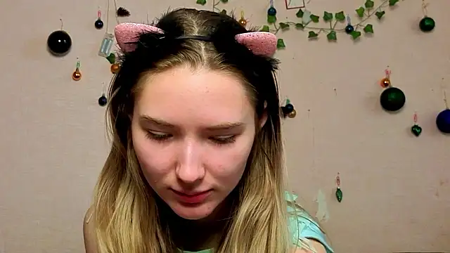  kikiclark   online show from 02/14/26, 09:17