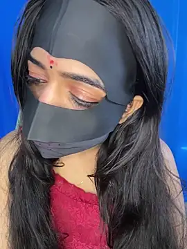 Snapshot of DesiSexyMonika chatting on 09/22/25, 11:01 DesiSexyMonika online show from 09/22/25, 11:01