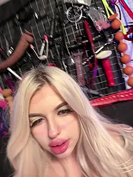 Steffi Snowbunny online show from 02/07/26, 10:13