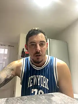 DaNNyeL016 online show from 09/17/25, 05:58