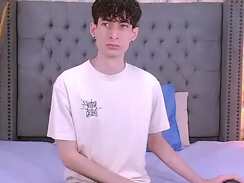 Luke Carter online show from 09/30/25, 01:16