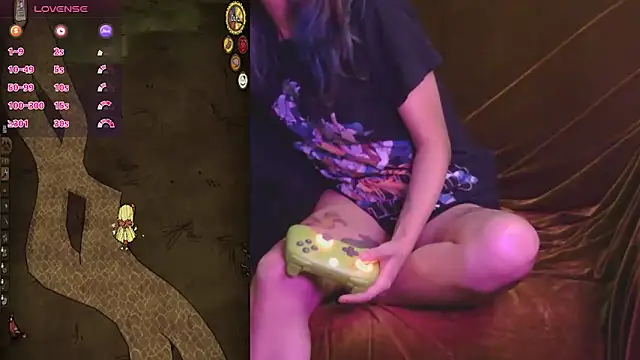 mmmminaDarling online show from 04/15/26, 05:36