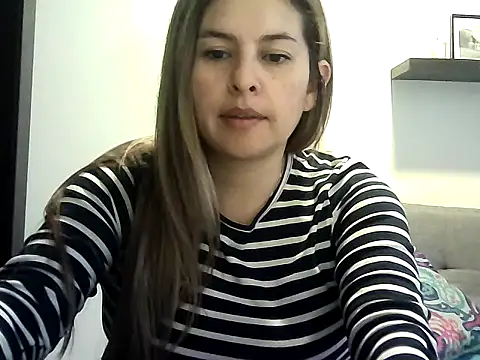 Valery  Rouse  online show from 04/24/26, 08:55