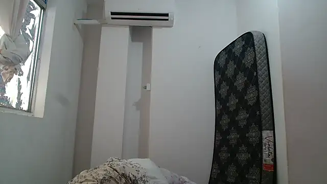 SecretBrunette online show from 11/18/25, 10:52