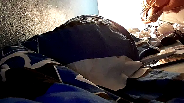 GeilerHSVFAN1989 online show from 12/22/25, 04:09