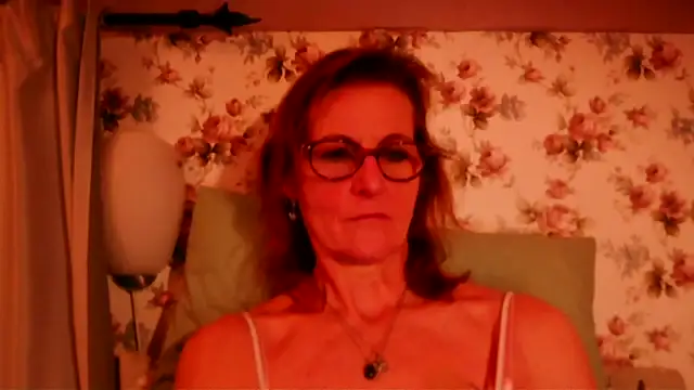 Snapshot of Valinella chatting on 02/08/26, 09:07 Valinella online show from 02/08/26, 09:07