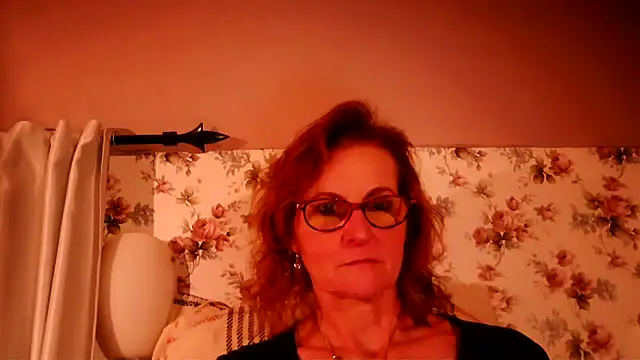 Snapshot of Valinella chatting on 02/17/26, 07:31 Valinella online show from 02/17/26, 07:31