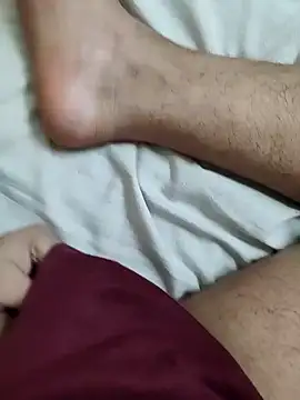 Snapshot of Ravi272 chatting on 09/11/25, 03:45 Ravi272 online show from 09/11/25, 03:45