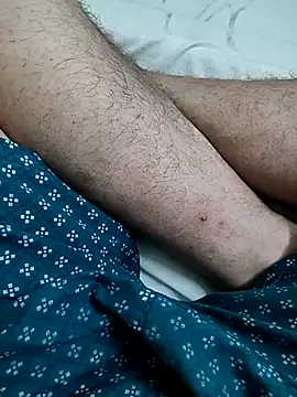 Snapshot of Ravi272 chatting on 09/14/25, 03:55 Ravi272 online show from 09/14/25, 03:55