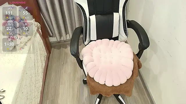 Bae Gigii online show from 12/15/25, 12:26