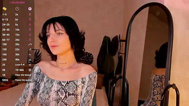 Lynn Martin online show from 04/19/26, 12:43