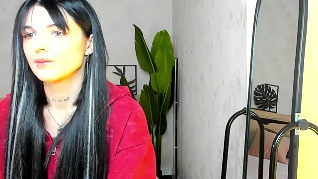 Lynn Martin online show from 05/03/26, 01:00