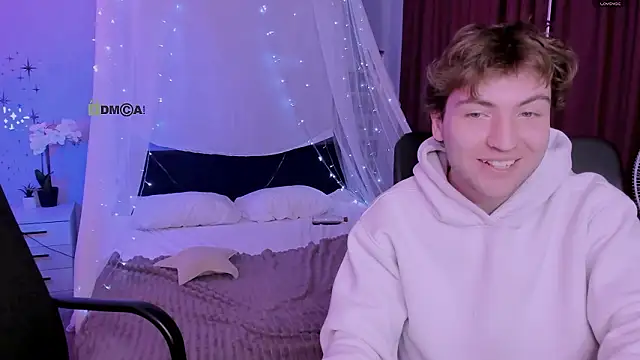 travis wolf  online show from 03/12/26, 09:59