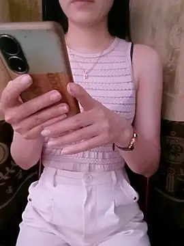 Snapshot of CherryBeii chatting on 07/30/26, 05:01 CherryBeii online show from 07/30/26, 05:01