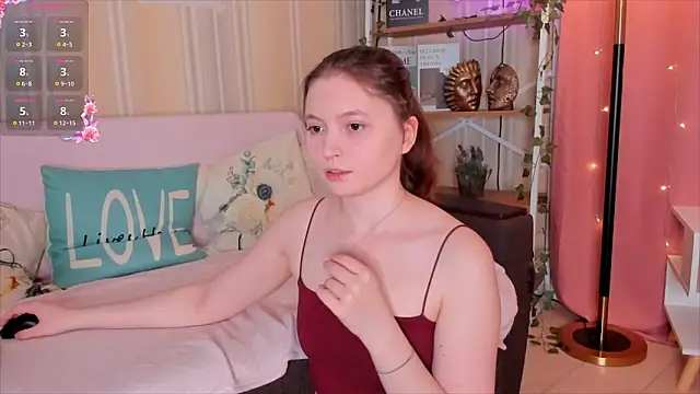 Ruminelle online show from 03/22/26, 12:08