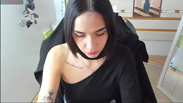 Snapshot of Bella_Night4 chatting on 11/25/25, 08:03 Bella Night4 online show from 11/25/25, 08:03