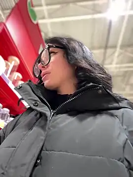 Snapshot of VendiMur chatting on 10/14/25, 03:07 VendiMur online show from 10/14/25, 03:07