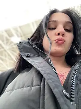 Snapshot of VendiMur chatting on 10/21/25, 03:07 VendiMur online show from 10/21/25, 03:07