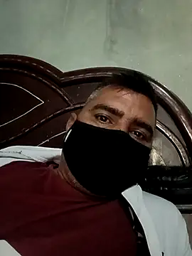 Snapshot of Manjit009 chatting on 12/16/25, 06:07 Manjit009 online show from 12/16/25, 06:07