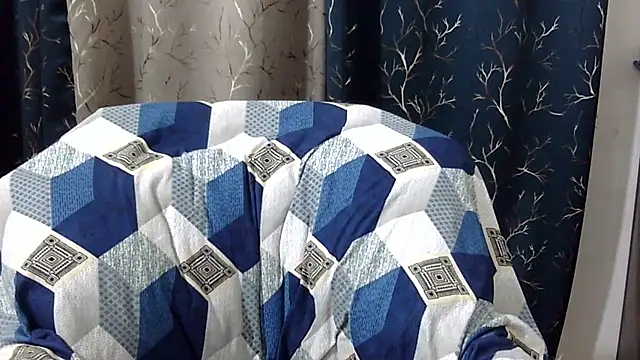 Riva arora01 online show from 04/18/26, 10:41