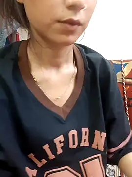 Snapshot of siya_rani67 chatting on 05/25/26, 02:34 siya rani67 online show from 05/25/26, 02:34