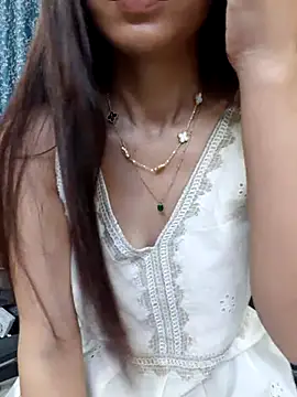 Snapshot of siya_rani67 chatting on 06/04/26, 04:46 siya rani67 online show from 06/04/26, 04:46
