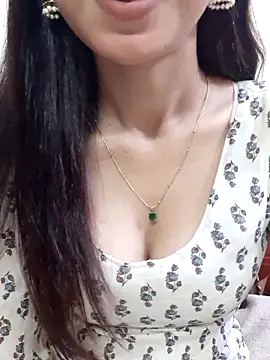 Snapshot of siya_rani67 chatting on 06/13/26, 12:30 siya rani67 online show from 06/13/26, 12:30