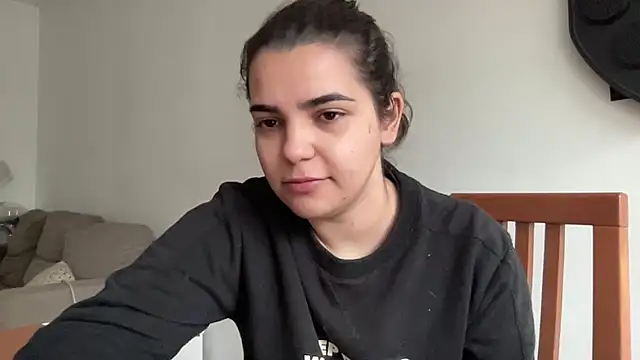 Snapshot of bruninhapt chatting on 10/16/25, 07:31 bruninhapt online show from 10/16/25, 07:31