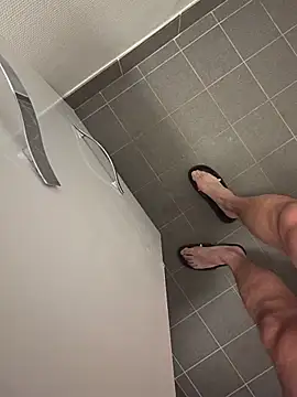 Snapshot of NuclearValue40 chatting on 03/02/26, 06:59 NuclearValue40 online show from 03/02/26, 06:59