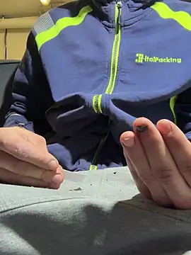 420boy   online show from 11/12/25, 09:14