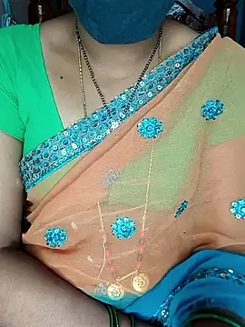 Snapshot of SindhuHappy chatting on 10/25/25, 03:07 SindhuHappy online show from 10/25/25, 03:07