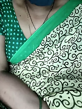 Snapshot of SindhuHappy chatting on 11/06/25, 03:46 SindhuHappy online show from 11/06/25, 03:46