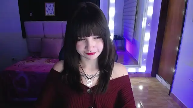 Snapshot of _Charlotte_Collins_ chatting on 11/29/25, 05:27 Charlotte Collins online show from 11/29/25, 05:27