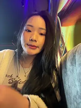 LylyBaby1888 online show from 01/05/26, 09:51