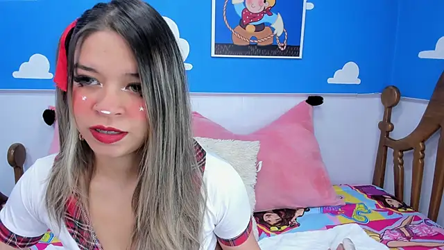 Snapshot of miss__evolet chatting on 11/24/25, 11:10 miss evolet online show from 11/24/25, 11:10