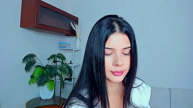 JoCauterucci online show from 09/13/25, 06:46