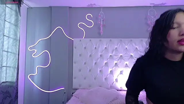 Emma visconti online show from 11/25/25, 12:27