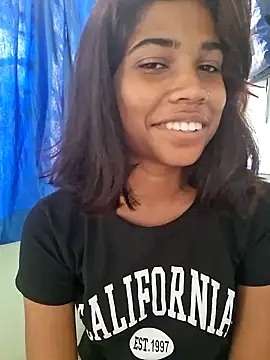 Snapshot of _sexy-queen chatting on 09/29/25, 11:15 sexy-queen online show from 09/29/25, 11:15