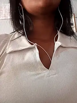 poderosa6969 online show from 11/15/25, 04:03