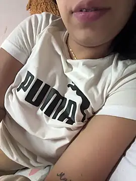 lulizoee online show from 04/08/26, 05:35