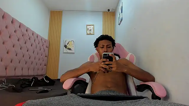 Jax Maliq online show from 11/27/25, 03:30