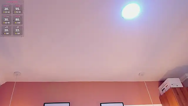 Mia Valentine  online show from 12/18/25, 08:15