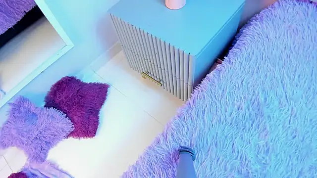 Mia Valentine  online show from 04/21/26, 08:23